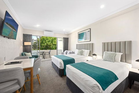 Palm Court Motor Inn - Darwin Holiday 0