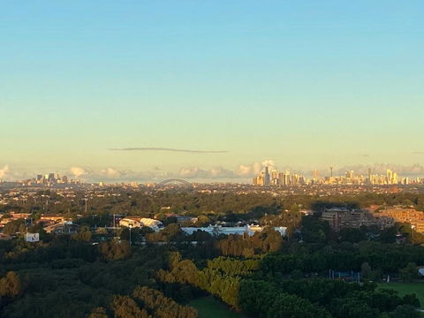 Parkside & City View In Sydney Olympic Park - Darwin Holiday 2
