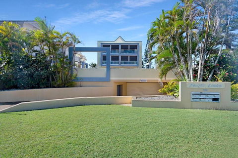 Pacific Links 1b - Darwin Holiday 1