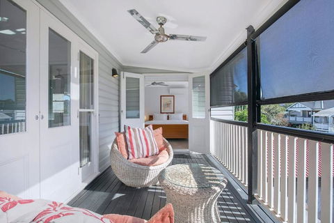 Paddington Cottage - A Classic Queenslander Stay - Darwin Holiday 1