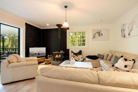 Paddington Cottage, Kangaroo Valley - Darwin Holiday 3