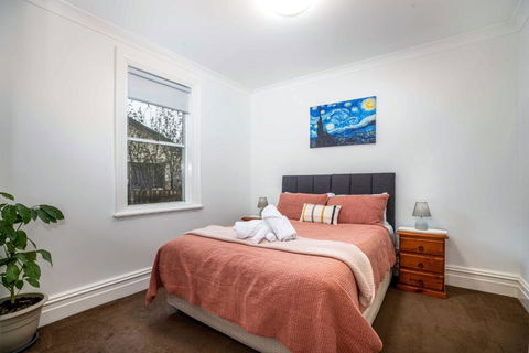 Paddington Villa 3 Close To Town, Neat & Practical - Darwin Holiday 0