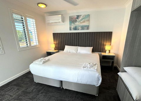 Palace Hotel Proserpine - Darwin Holiday 1
