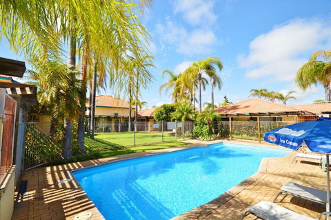 Palm Garden Apartment - Kalbarri WA - Darwin Holiday 0