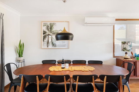 Palm House Vincentia Walk 2 Beach Linen & WiFi - Darwin Holiday 0