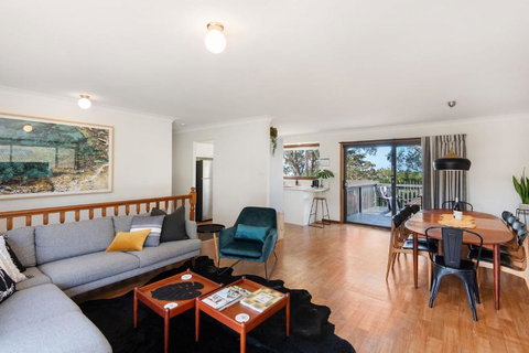 Palm House Vincentia Walk 2 Beach Linen & WiFi - Darwin Holiday 3