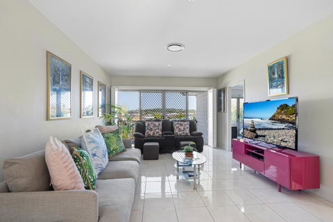 Palm Oasis Hinterland Home, Sleeps 10 With Pets - Darwin Holiday 3