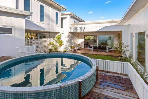 Palm Springs Hideaway - Darwin Holiday 0