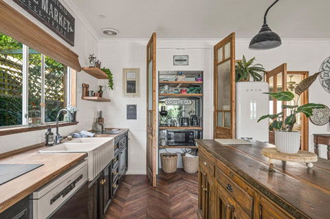 Palm Tree Cottage - Aldinga Beach - C21 SouthCoast Holidays - Darwin Holiday 3