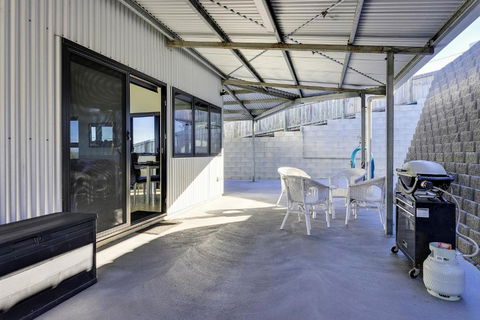 Park Beach Retreat - Darwin Holiday 1