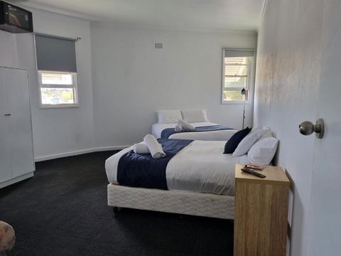 Parkes Hotel - Darwin Holiday 1