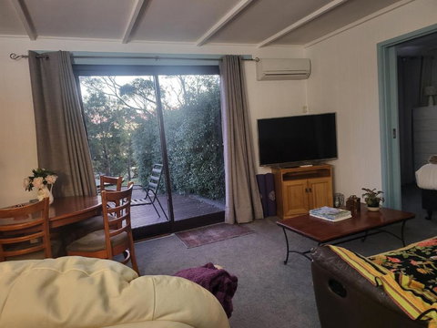 Parsons Bay Shanti And Parsons Bay Lakshmi - Darwin Holiday 1