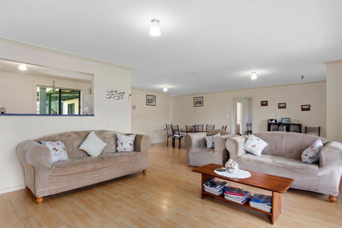 Pascalinga 38 Carrickalinga Road - Darwin Holiday 2