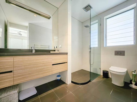 Peaceful 4-Bedroom Family Retreat In Lane Cove - Darwin Holiday 2