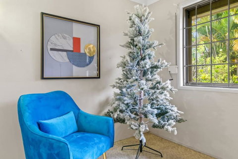 Peaceful 4BR At Sunnybank CBD With 2Parking Yard And Mall - Darwin Holiday 3