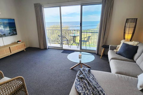 Penthouse Apartment Ocean Views - Darwin Holiday 1