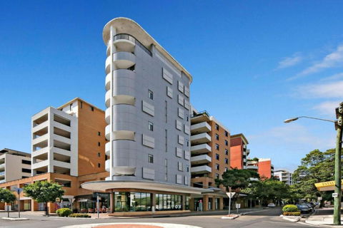 Penthouse In Rockdale CBD - Darwin Holiday 0