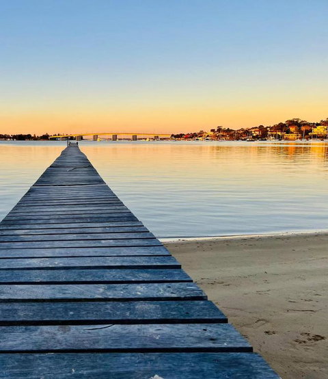 Panoramic Water View Apartment - Darwin Holiday 1