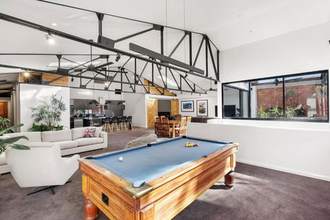 Platinum Precinct - The Penthouse - Darwin Holiday 1