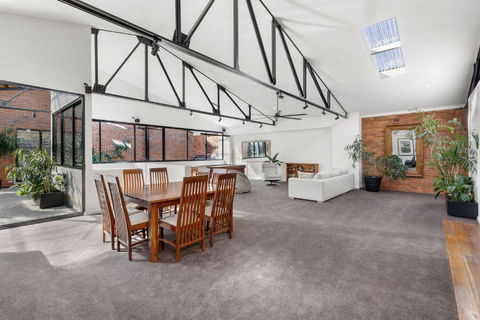 Platinum Precinct - The Penthouse - Darwin Holiday 2
