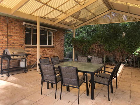 Pleasant View - Darwin Holiday 1