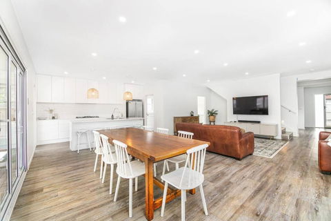 Perfect For Families And Groups - Large 5 Bedroom - Darwin Holiday 0