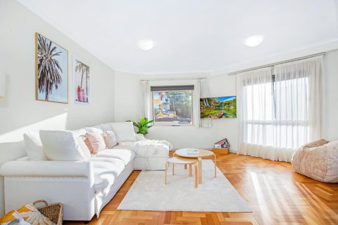 Perfect Manly Retreat, In The Heart Of Manly, Family & Couple Friendly Apartment With CAR SPOT - Darwin Holiday 0