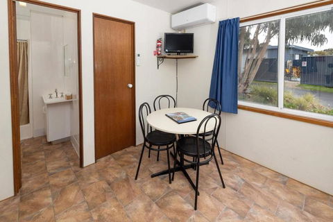 Pet Friendly On The Great Ocean Road - Darwin Holiday 3