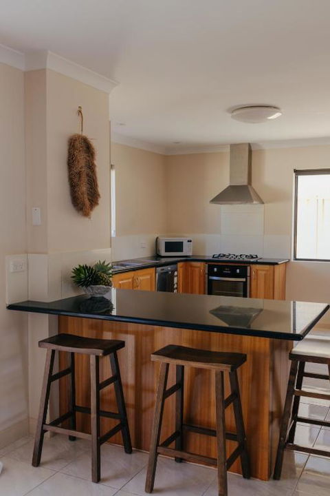 Pet Friendly Townhouse - Darwin Holiday 3