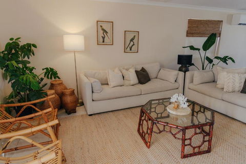 Pet Friendly Townhouse - Darwin Holiday 1