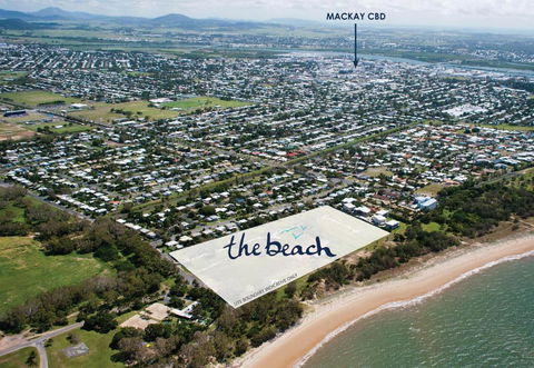 Petrie Beach Holiday Home - Darwin Holiday 1