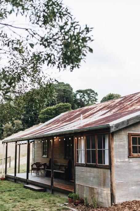 Pickers Hut - A Country Style Featured Dream Stay - Darwin Holiday 0