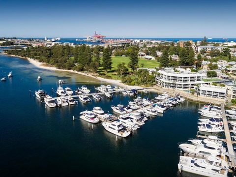 Pier 21 Riverside Apartment Hotel - Darwin Holiday 0