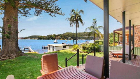 Pine Tree Cottage - Waterfront - Darwin Holiday 0