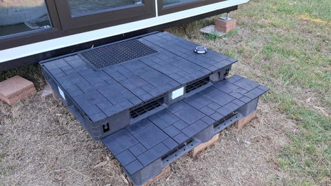 Pod Tiny Home - Darwin Holiday 2
