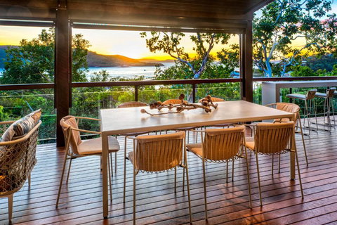 Point Blue On Hamilton Island By HIHA - Darwin Holiday 1