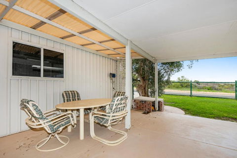 Ponderosa - Dunes Right On You Doorstep - Darwin Holiday 3