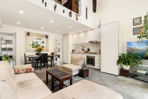 Poolside Apartment Opposite Redfern Park - Darwin Holiday 1
