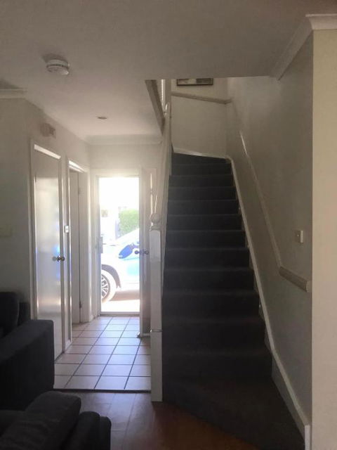 Poppies Lakeview Terrace - 2 Bedroom - Darwin Holiday 2