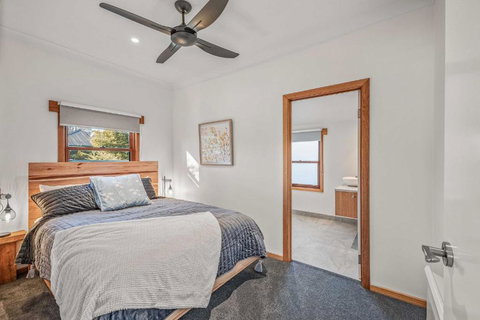 Porepunkah Cottage - Darwin Holiday 3