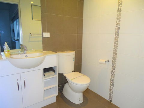 Port Vincent Seaside Apartments - Apartment 1 - Darwin Holiday 2