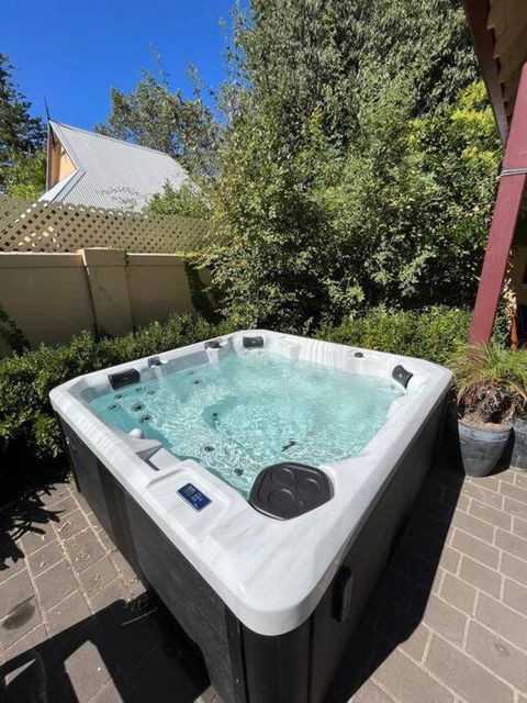 Porters Cottage Oasis - Darwin Holiday 1