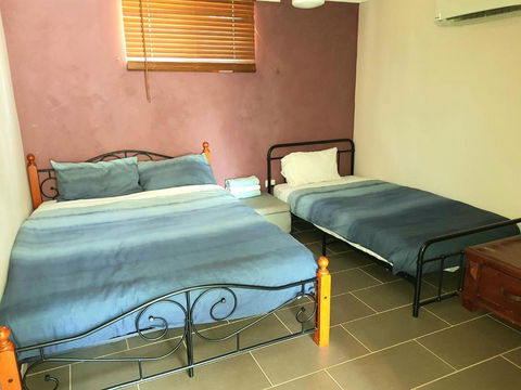 Quiet 2 Bedroom Farm House - Darwin Holiday 2