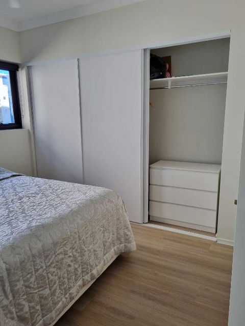 Private Bedroom And Bathroom In A Shared Apartment - Darwin Holiday 1
