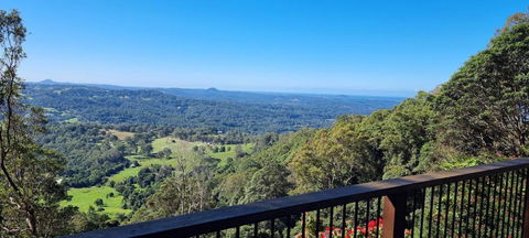 Potters Place Montville - Darwin Holiday 2