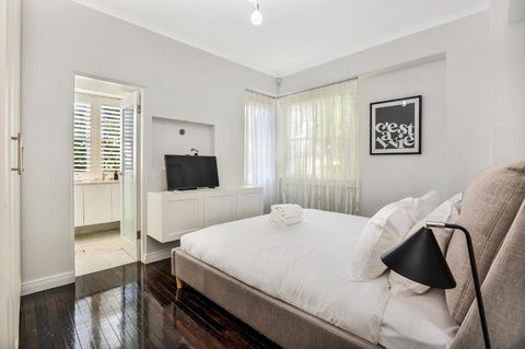 Premium Double Bay 3 Bedroom Apartment - Darwin Holiday 1