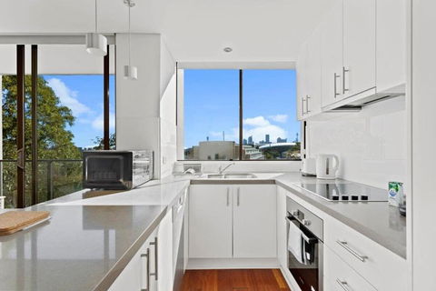 Prime Location 2-Bed Apartment With Parking - Darwin Holiday 3