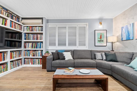 Private, Modern And Warm Family Home - Darwin Holiday 1