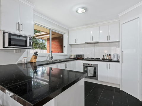 PRIVATE ROOM 4 And PRIVATE ROOM 5 Beside Monash University In Clayton - Darwin Holiday 3