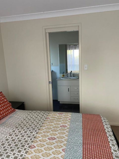 Private Room With Ensuite And Parking Close To Wollongong CBD - Darwin Holiday 2
